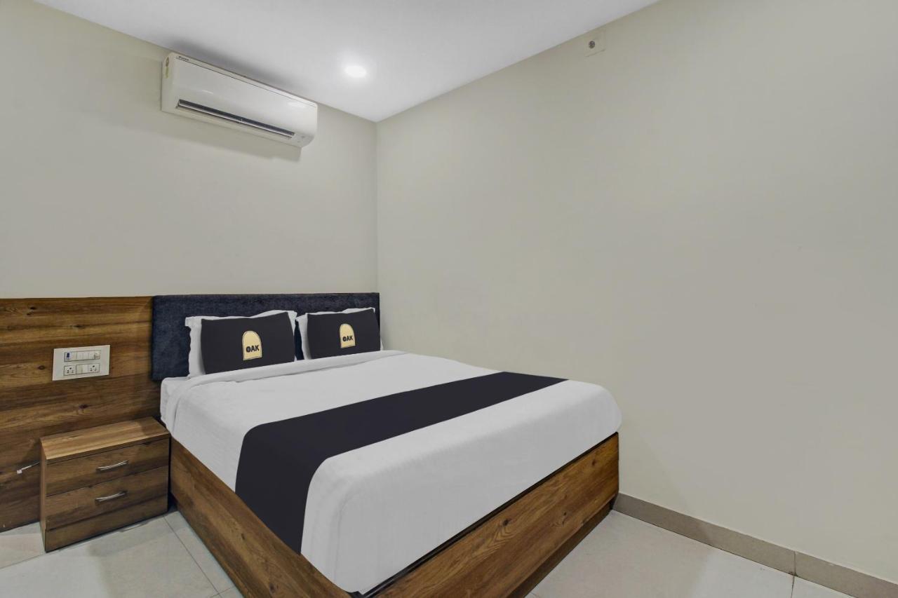 Collection O Hotel Swagath Pride Mancherāl Dış mekan fotoğraf