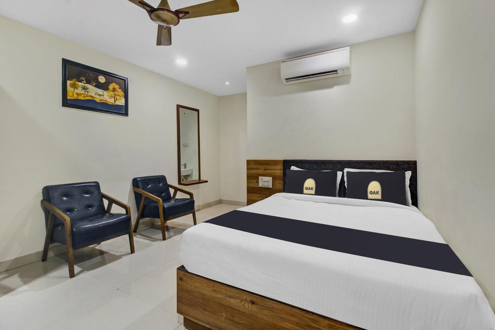 Collection O Hotel Swagath Pride Mancherāl Dış mekan fotoğraf